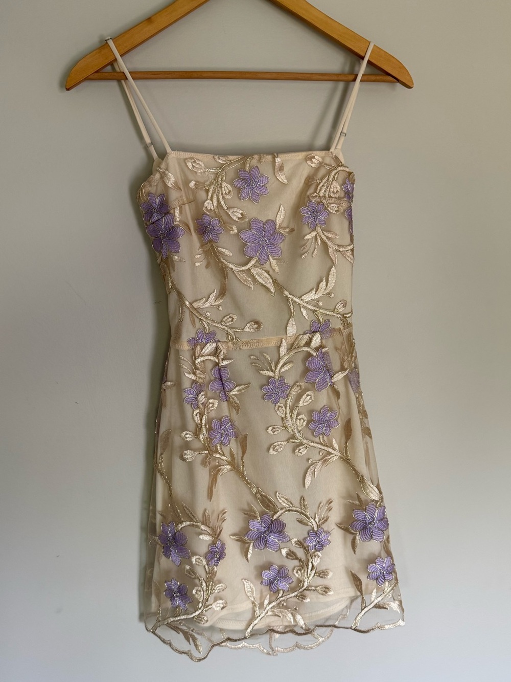 Lucy in the Sky Amari Mini Dress with Purple Floral Embroidery Gold Leaf Sz S